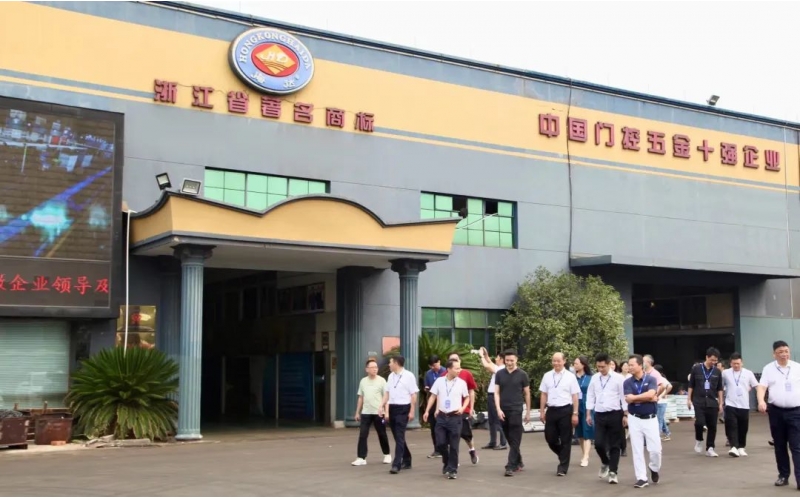 浙江省、湖州市工商聯(lián)中小微企業(yè)領(lǐng)導(dǎo)及企業(yè)家代表來(lái)海達(dá)參觀交流